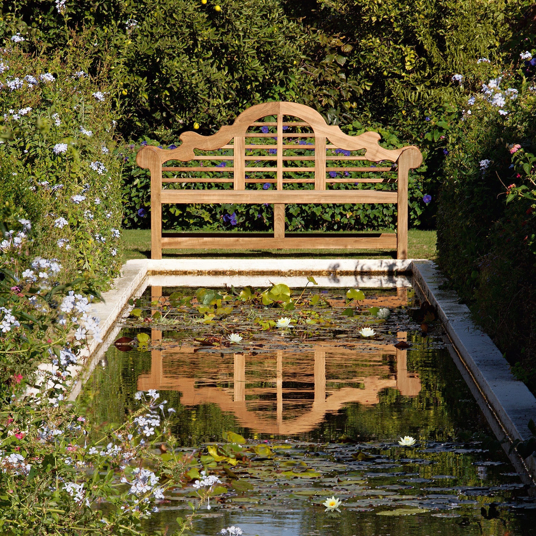 Barlow Tyrie Sissinghurst Teak Bench