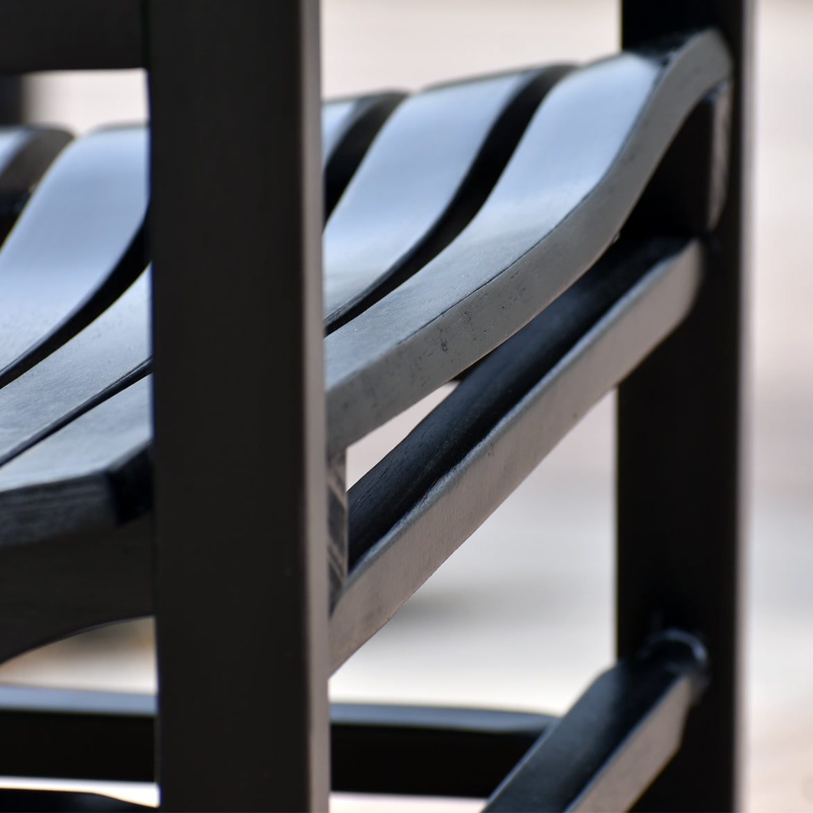 Americana Resort Rocker - Black