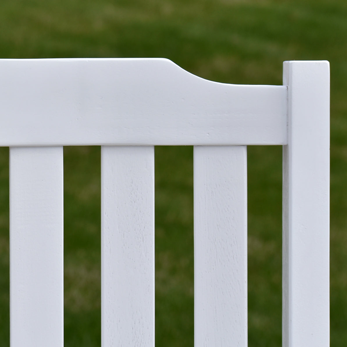 Americana Resort Rocker Set of 2 + Side Table - White