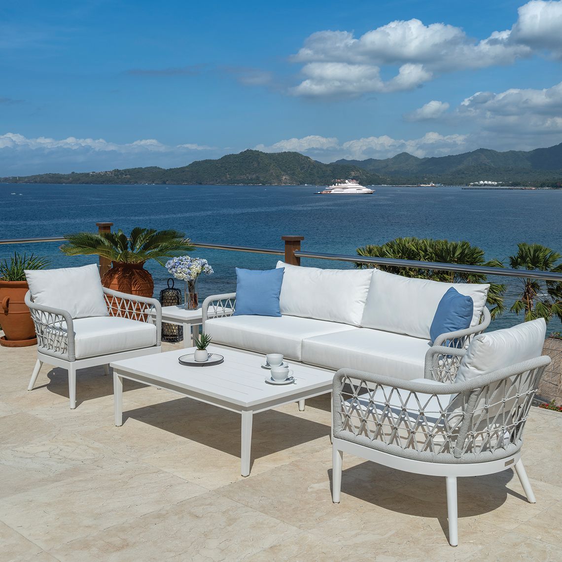 Kingsley Bate Nevis Aluminum Deep Seating Sofa