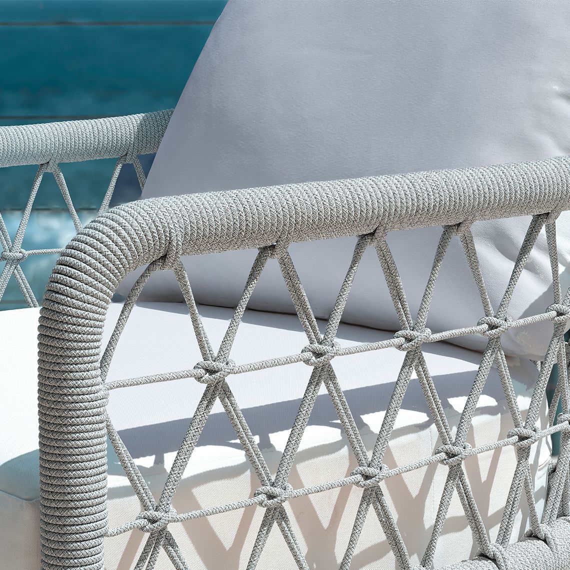 Kingsley Bate Nevis Aluminum Deep Seating Settee