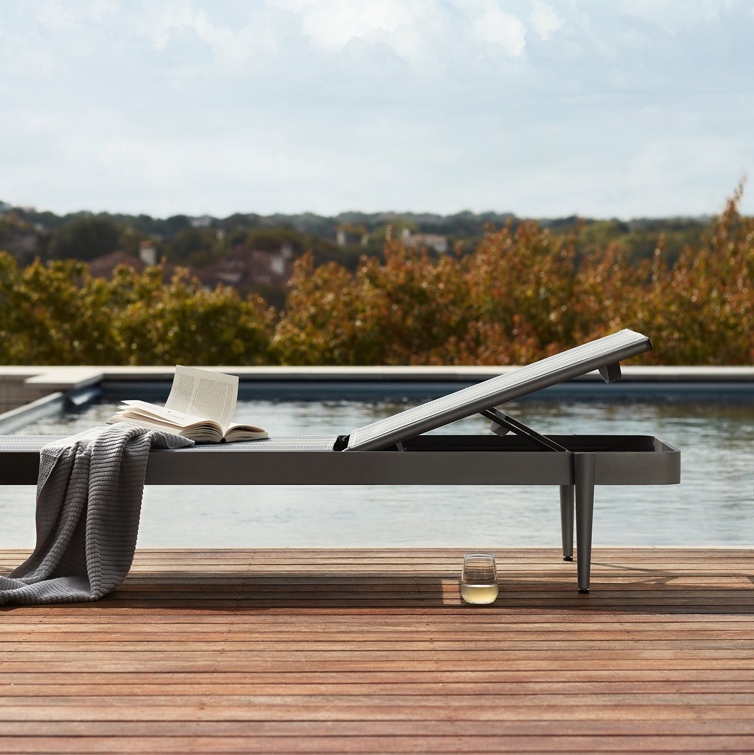 Woodard Daytona Aluminum Adjustable Sling Chaise Lounge