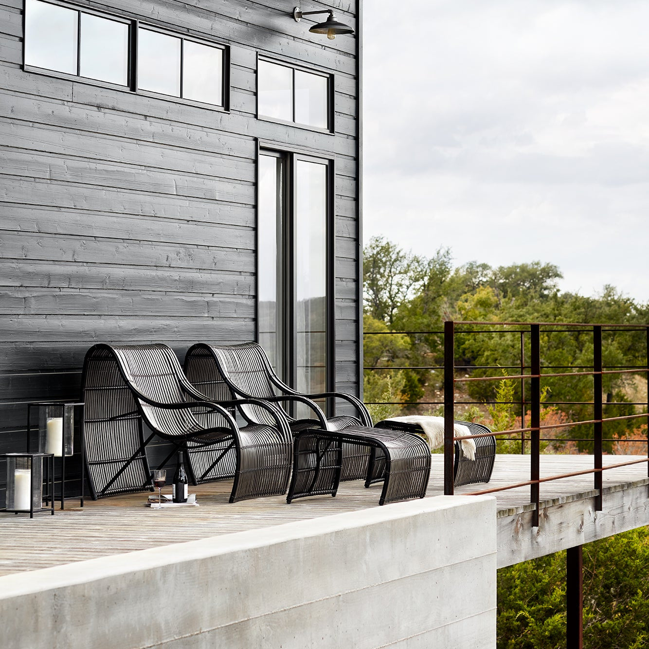 Woodard Loft Aluminum Small Lounge Chair