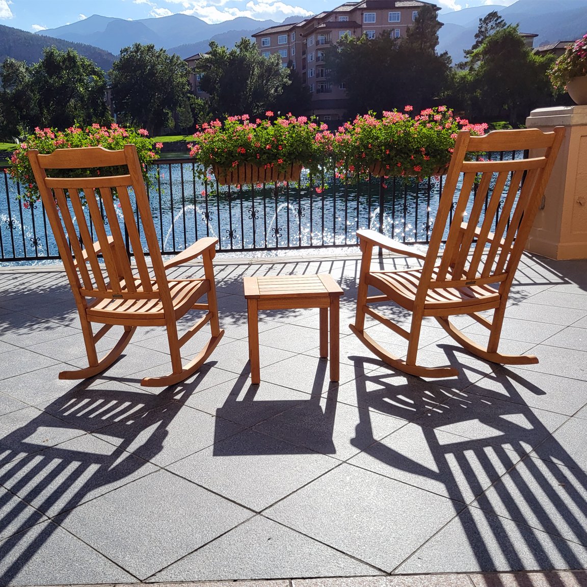 World's Finest Rocker Set of 2 + Side Table - Robinia