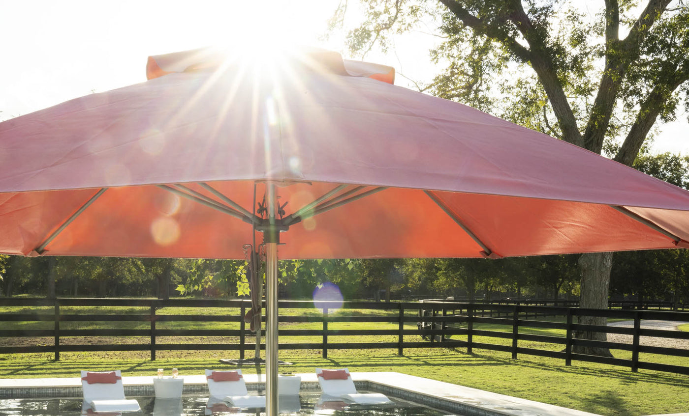 Ledge 9' Octagon Crank Auto Tilt Essential Fiberglass Umbrella