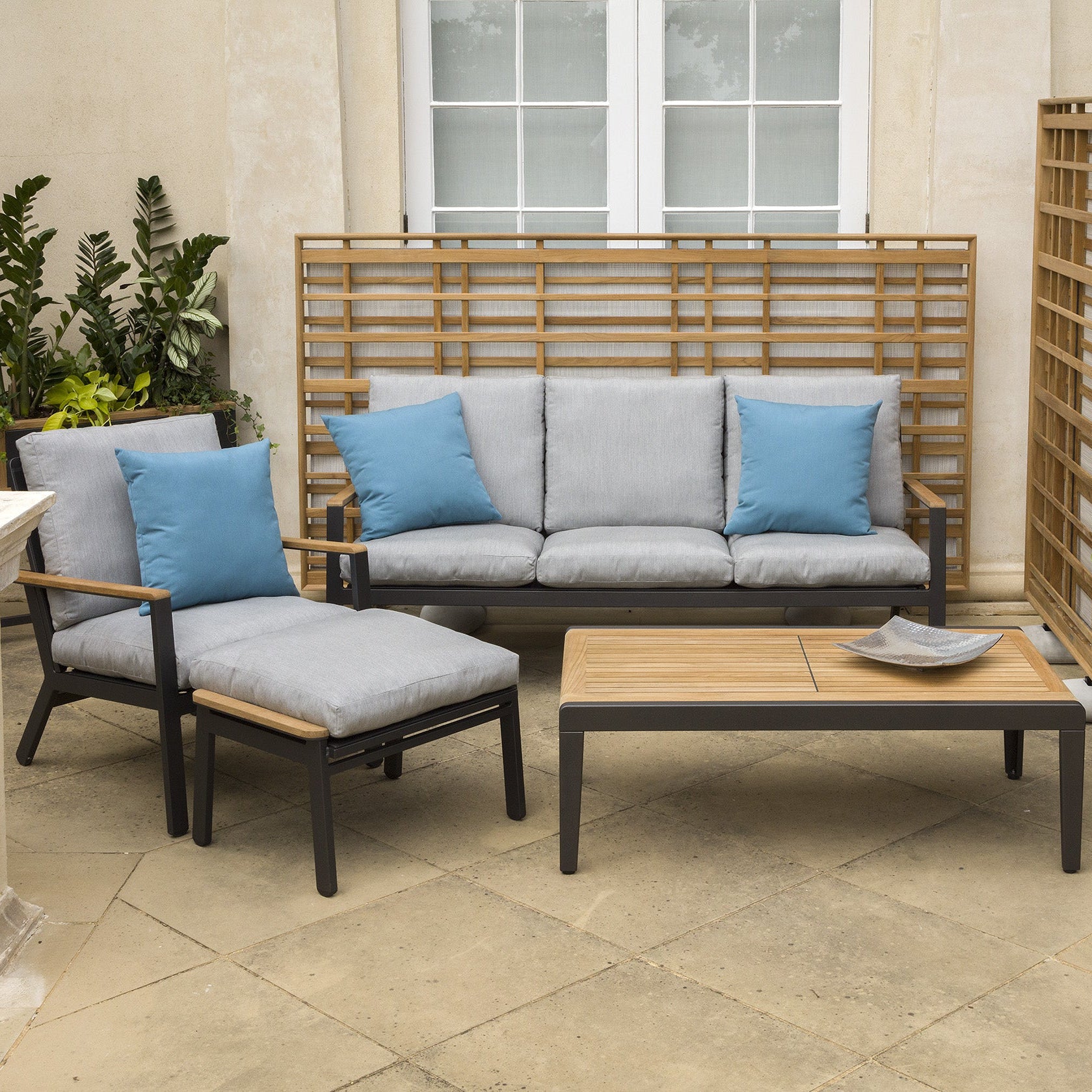 Barlow Tyrie Aura Deep Seating Set