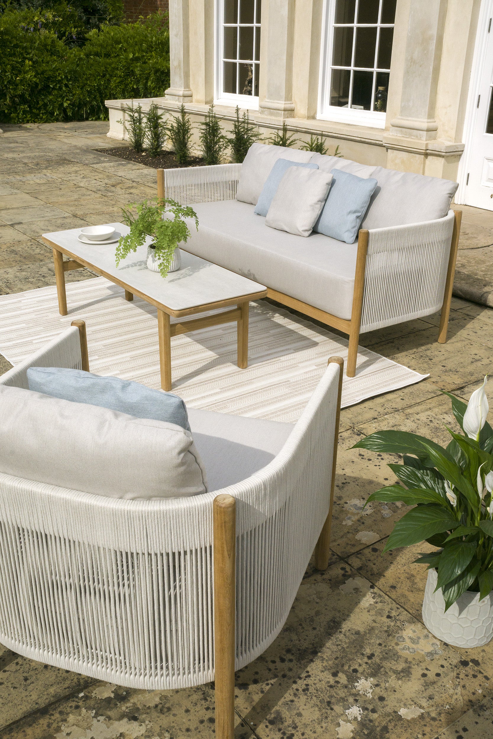 Barlow Tyrie Cocoon 5pc Seating Ensemble