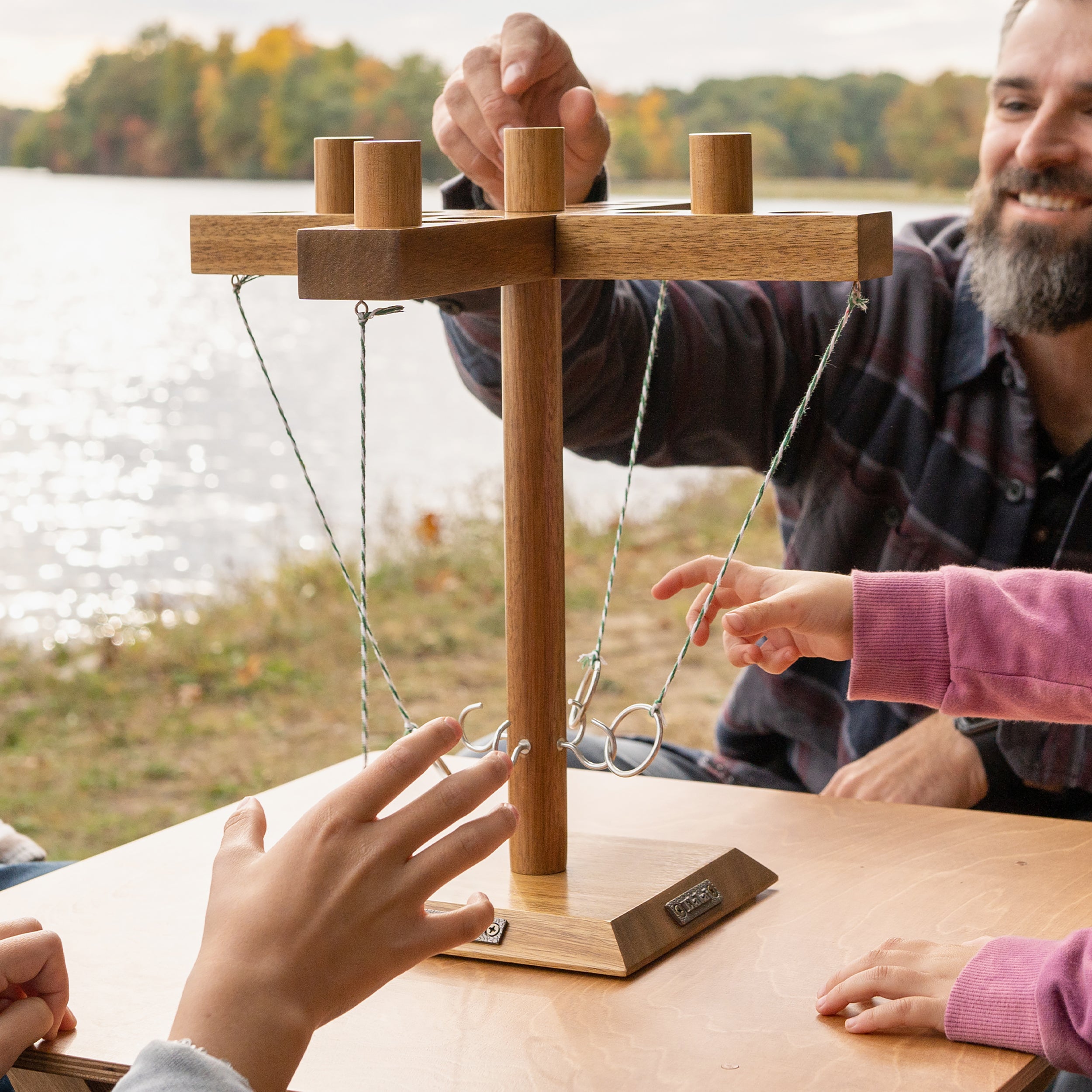 Elakai Globetrotter 4-Player Hook and Ring Game