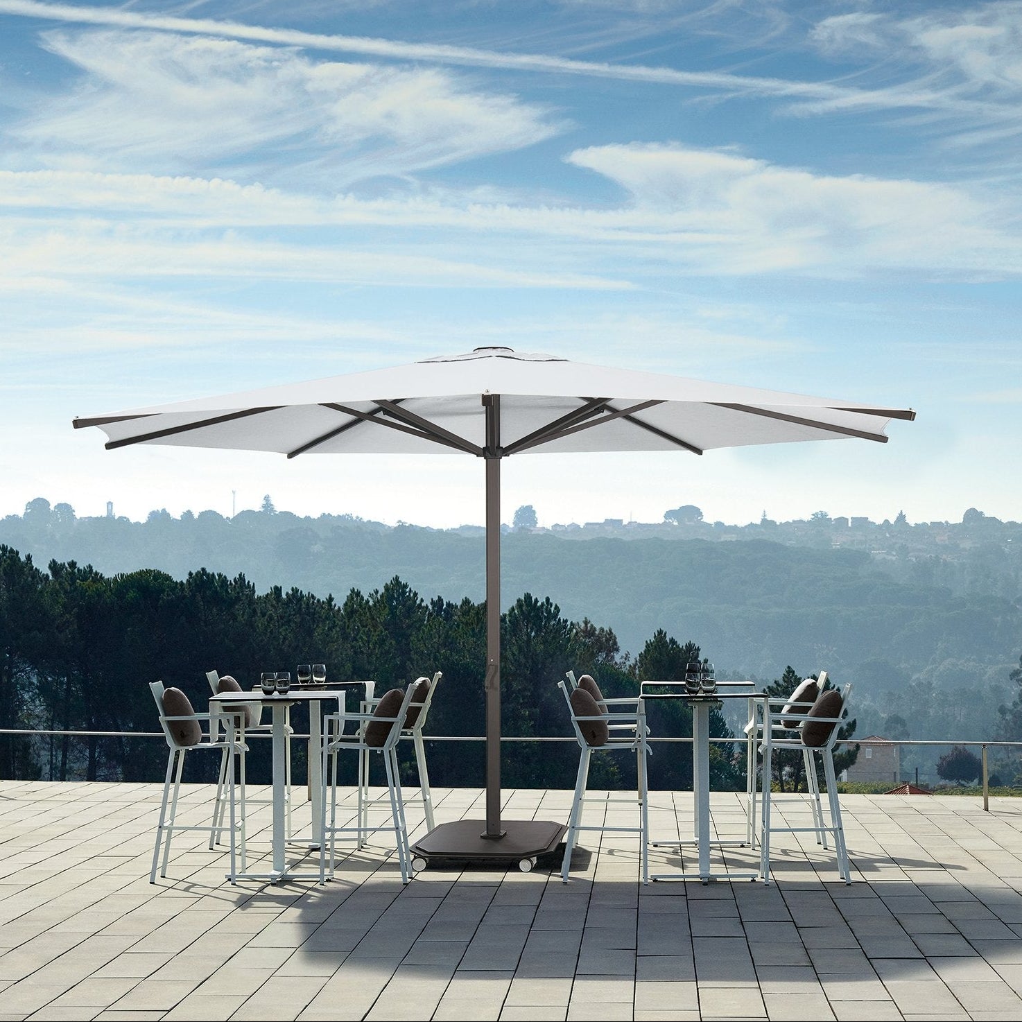 Jardinico JCP.201 Crank Lift 15' Centerpost Umbrella (CC in Natte White)
