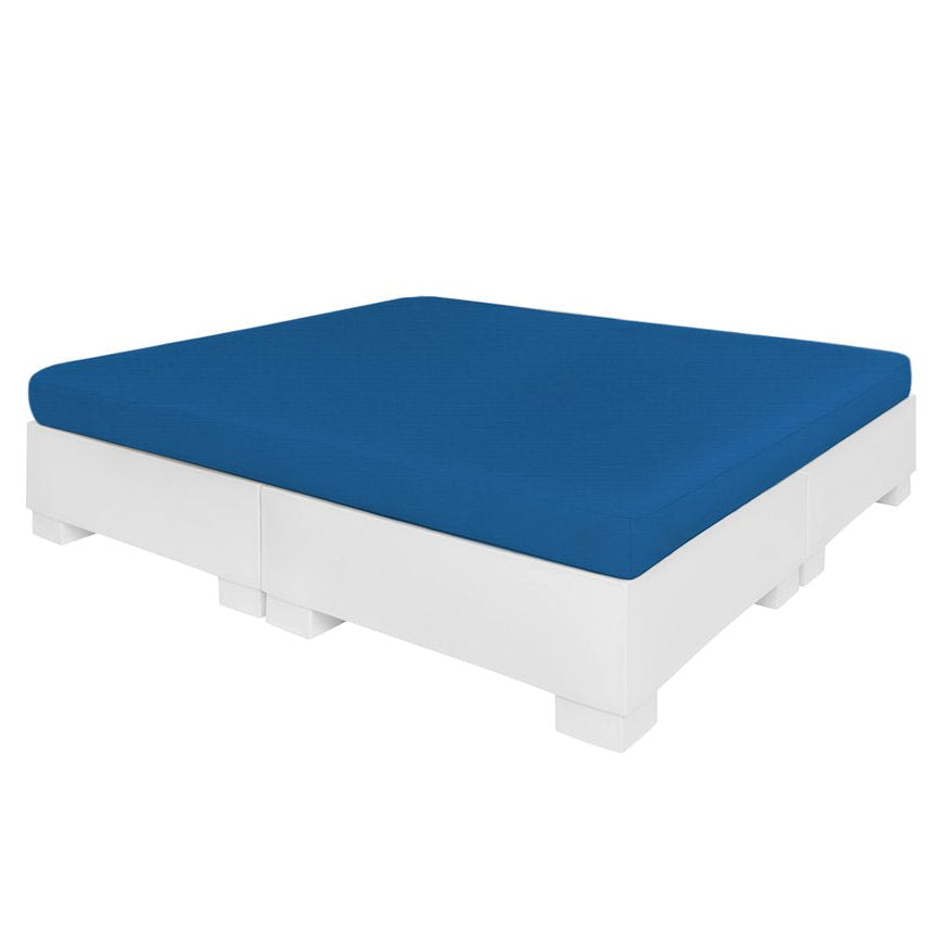 Affinity Square Sunbed in white frame/pacific blue cushion fabric
