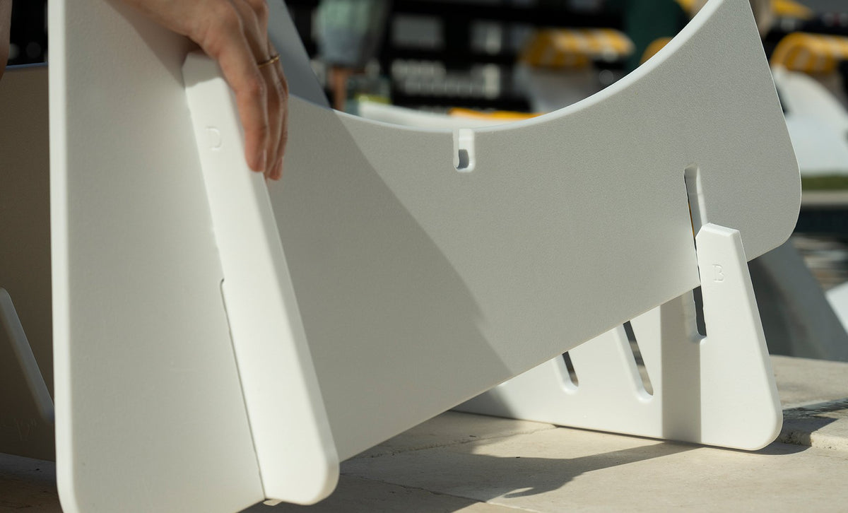 LEDGE Signature Chaise Riser