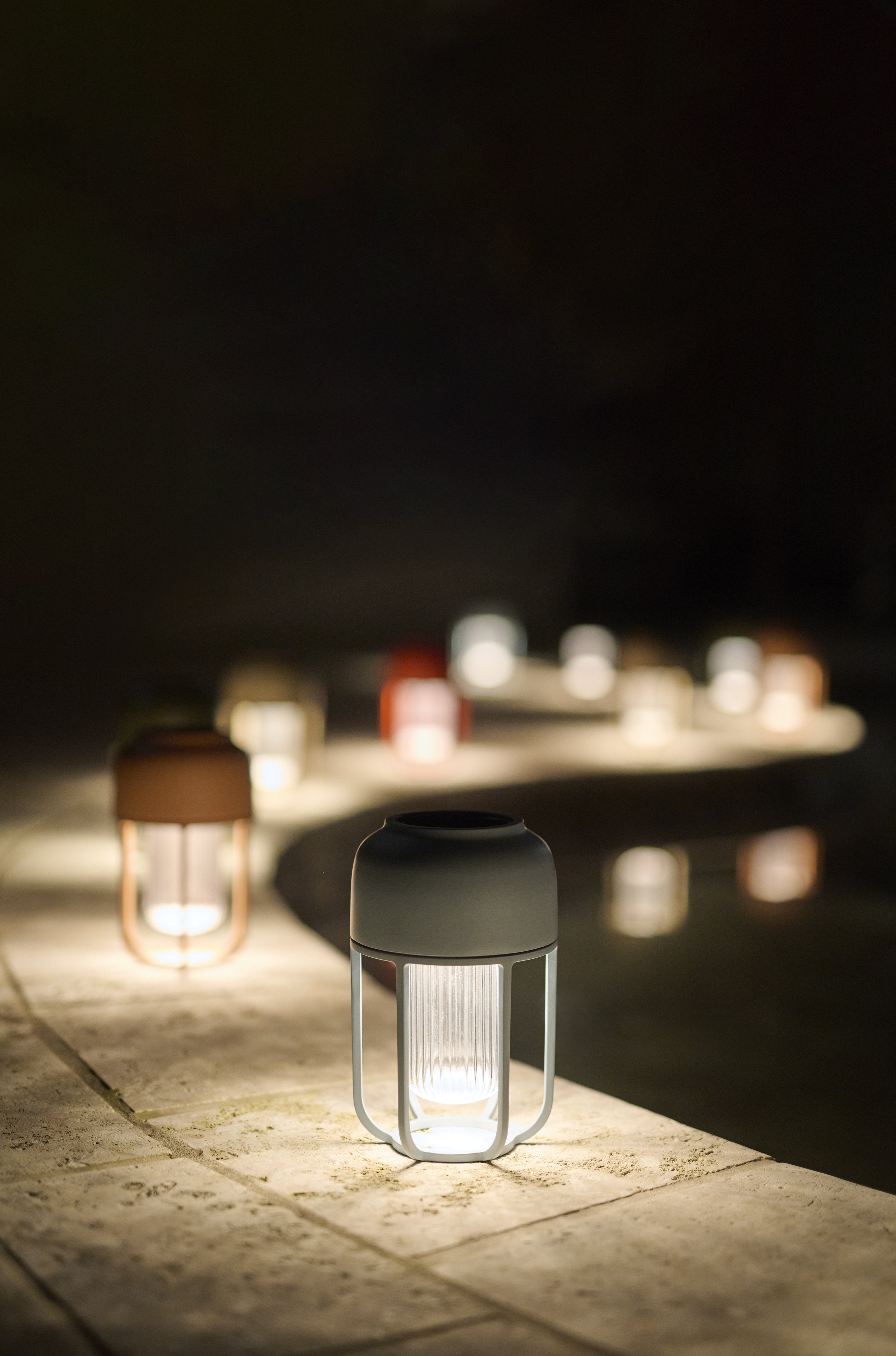 HOUE Light No.1 Indoor/Outdoor Lamp