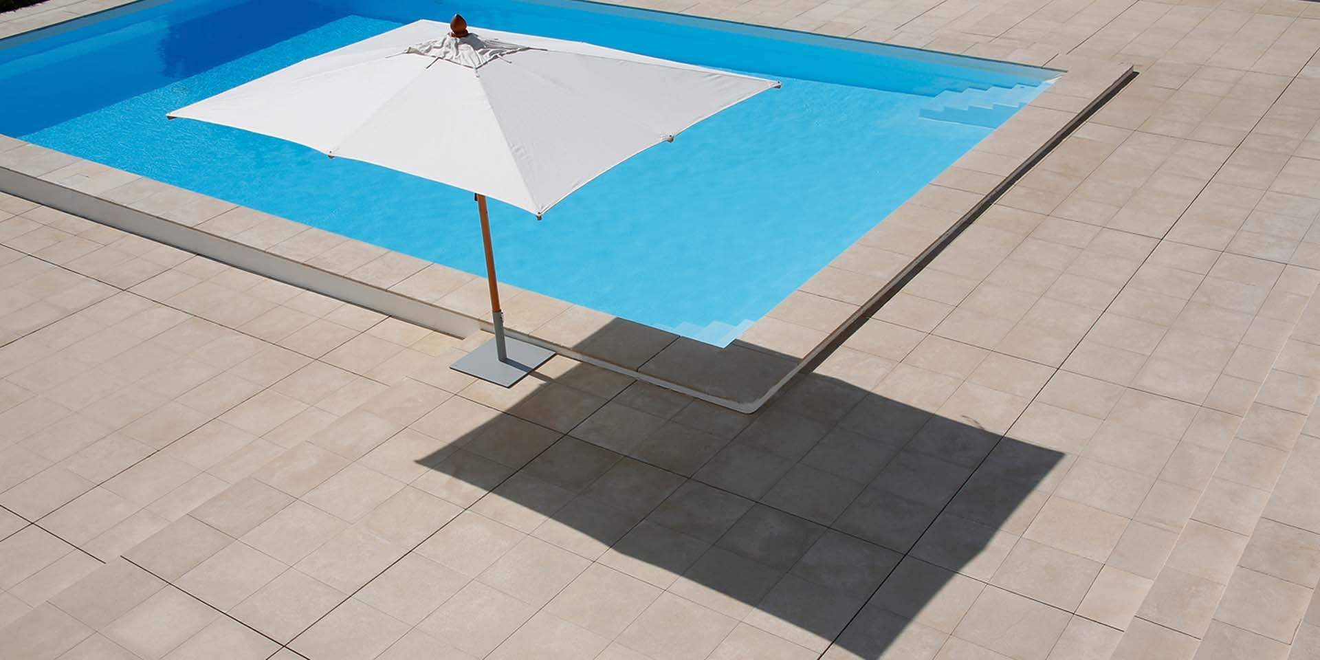 Barlow Tyrie Napoli 11.5' x 8.2' Rectangular Telescopic Umbrella