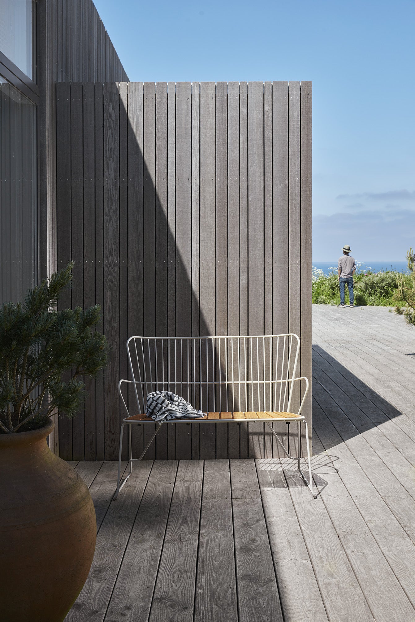 Paon Bench in White