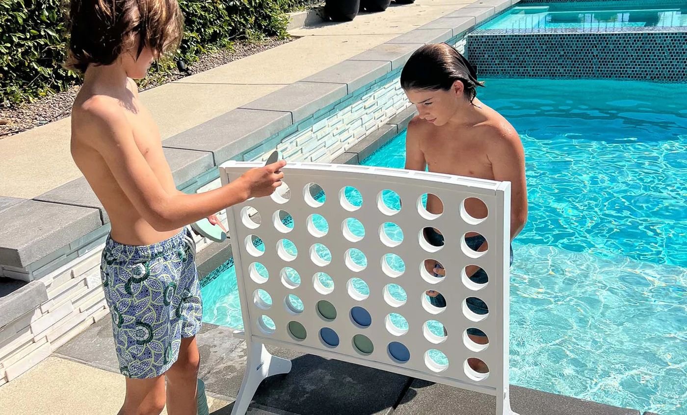 LEDGE Four In A Row Game