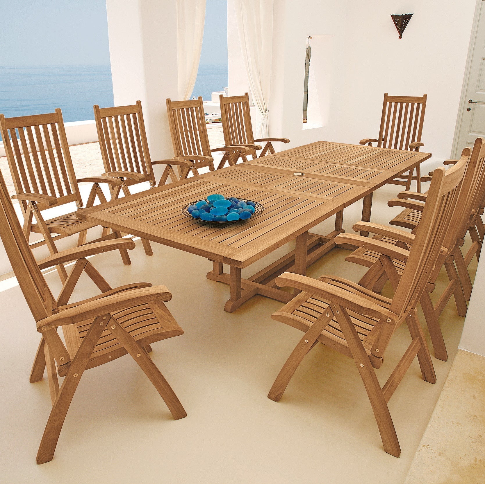 Barlow Tyrie Arundel Teak Extending Dining Table