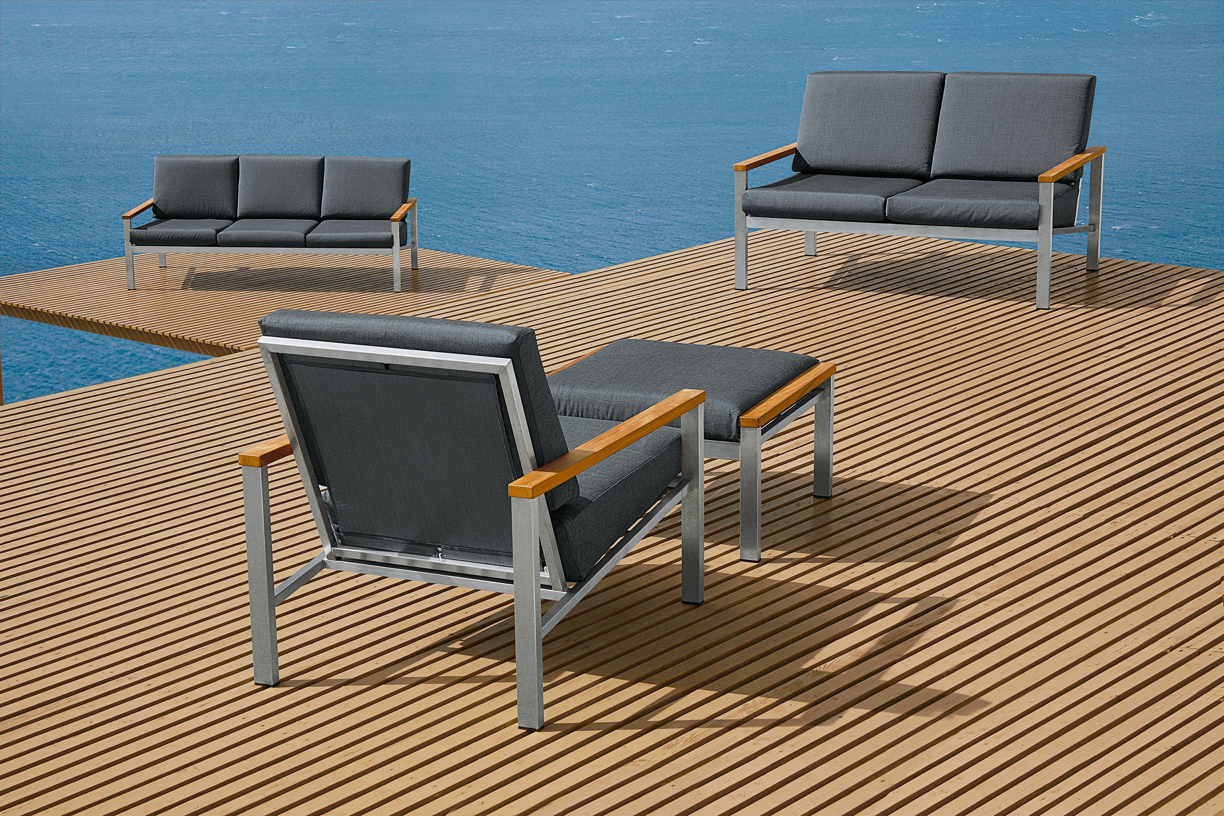 Barlow Tyrie Equinox 5pc Seating Ensemble