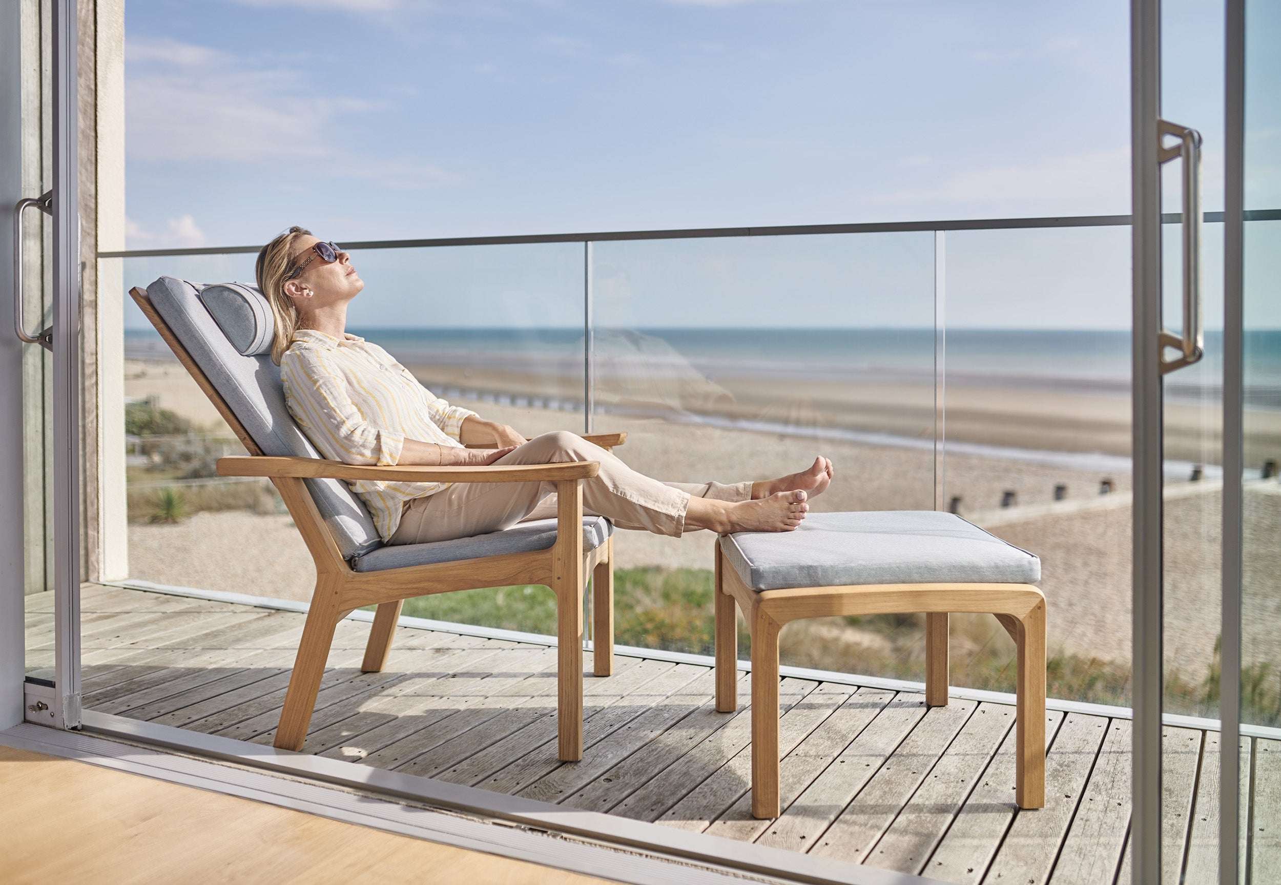 Barlow Tyrie Monterey Ottoman Deep Seating - Thumbnail 4