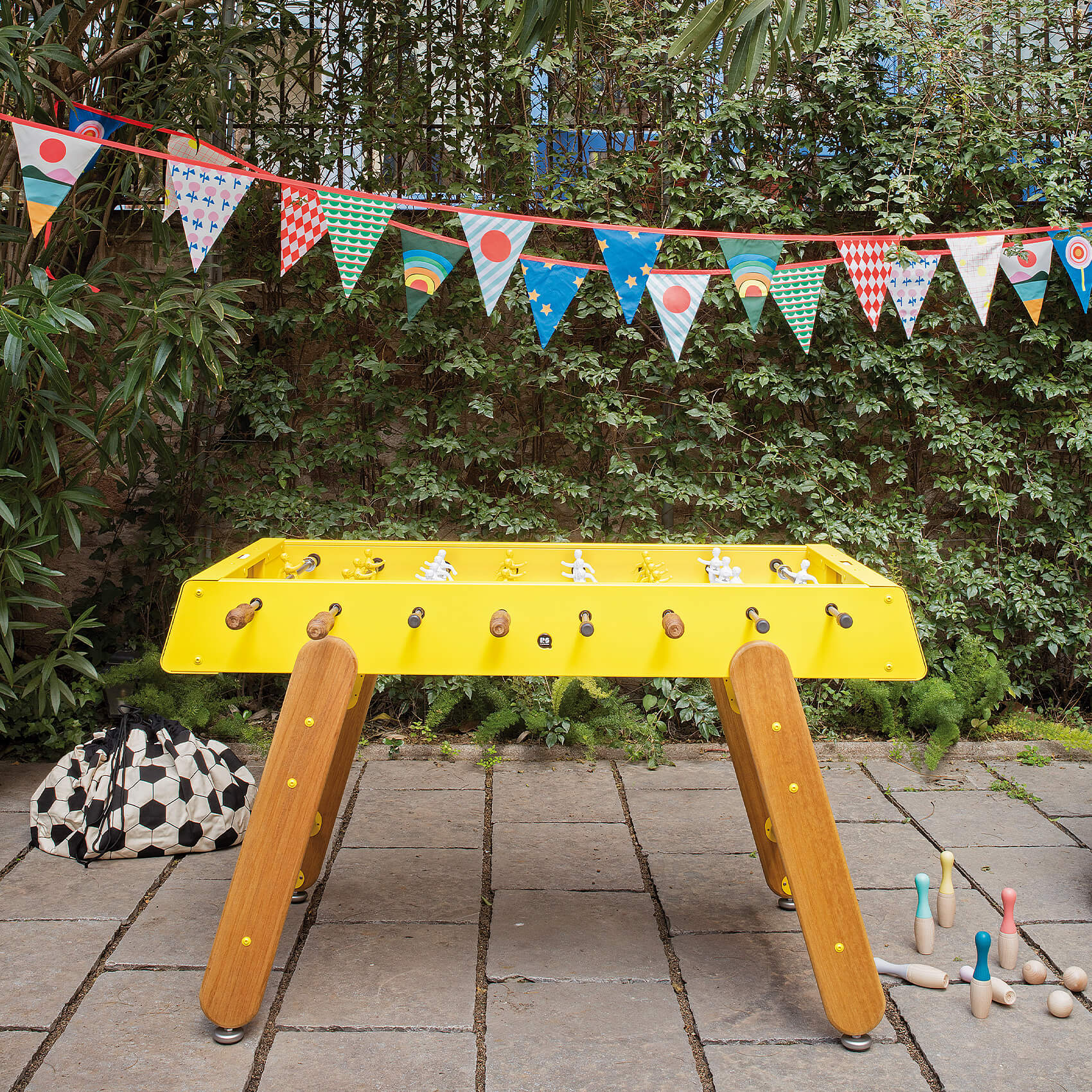 RS Barcelona RS4 Indoor/Outdoor Foosball Table