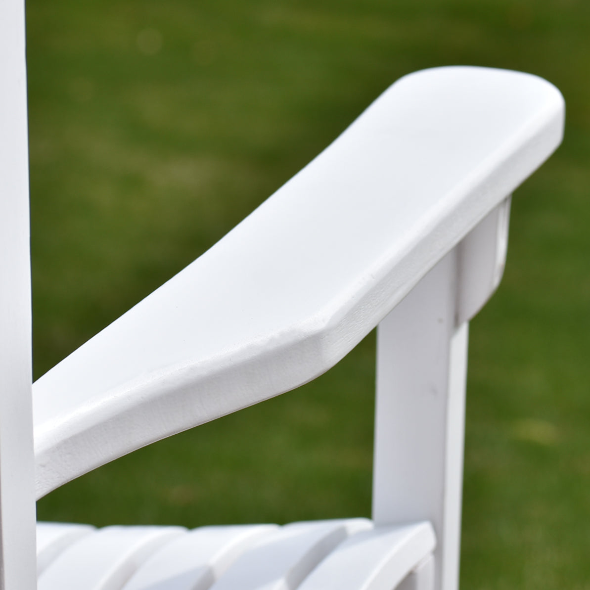 Americana Resort Rocker - White