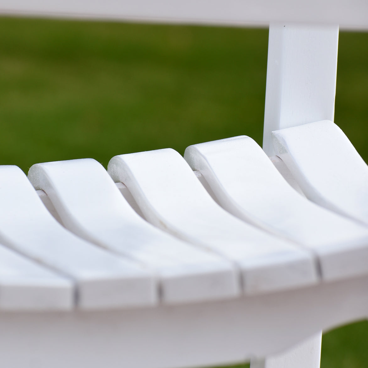 Americana Resort Rocker - White