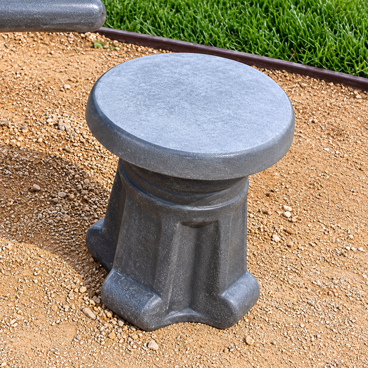 Freestanding Stool