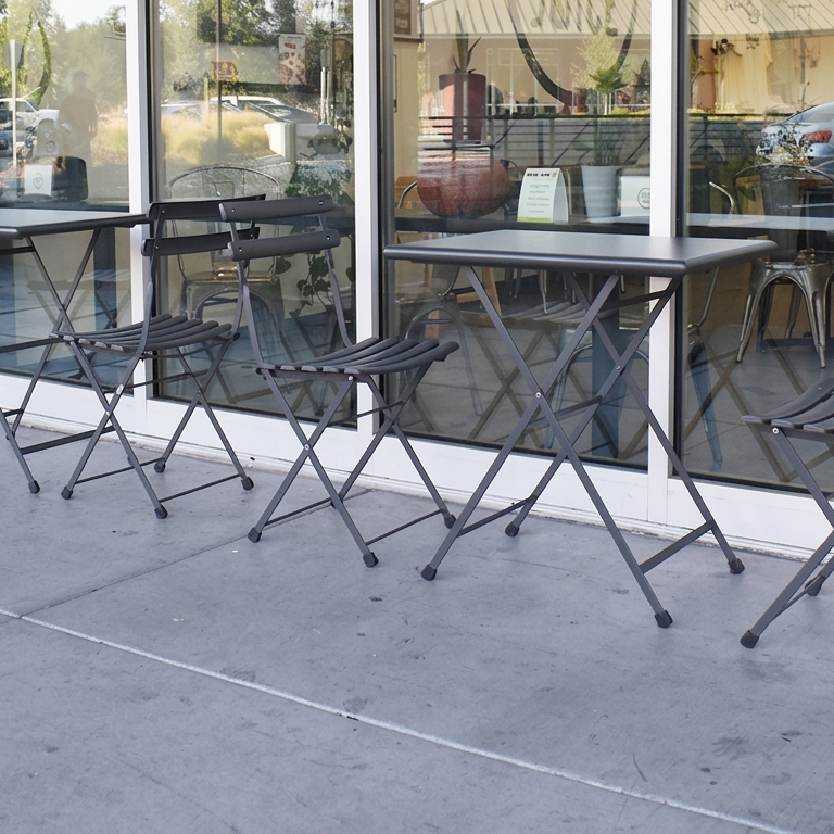 Emu Arc en Ciel Outdoor/Indoor 3 Piece Bistro Set