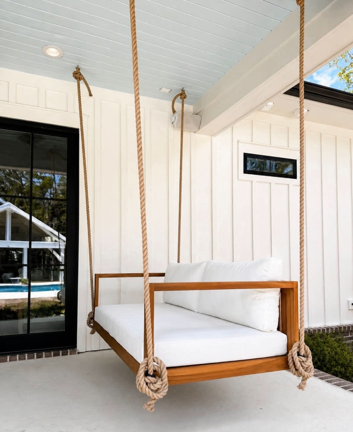 ModHaven Delray Swing Bed