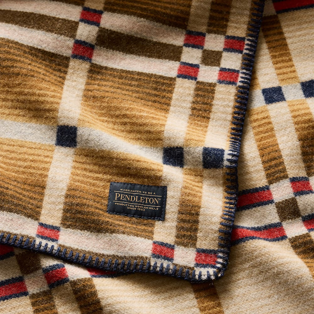 Pendleton Four Square Throw