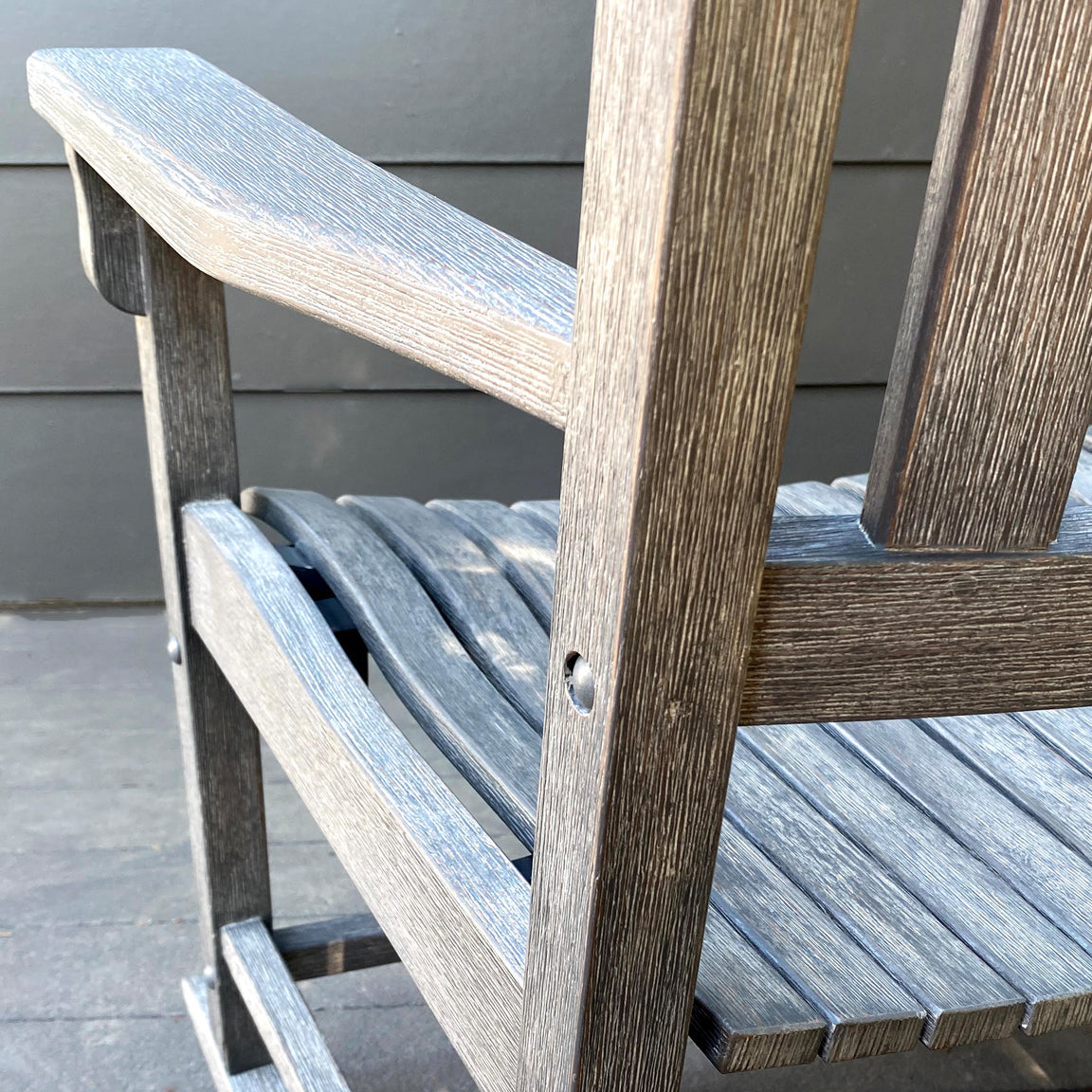 Americana Resort Rocker - Weathered Grey Distressed (Premium Finish)