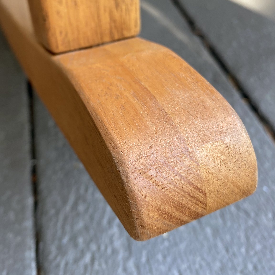 Americana Resort Rocker Set of 2 + Side Table - Robinia