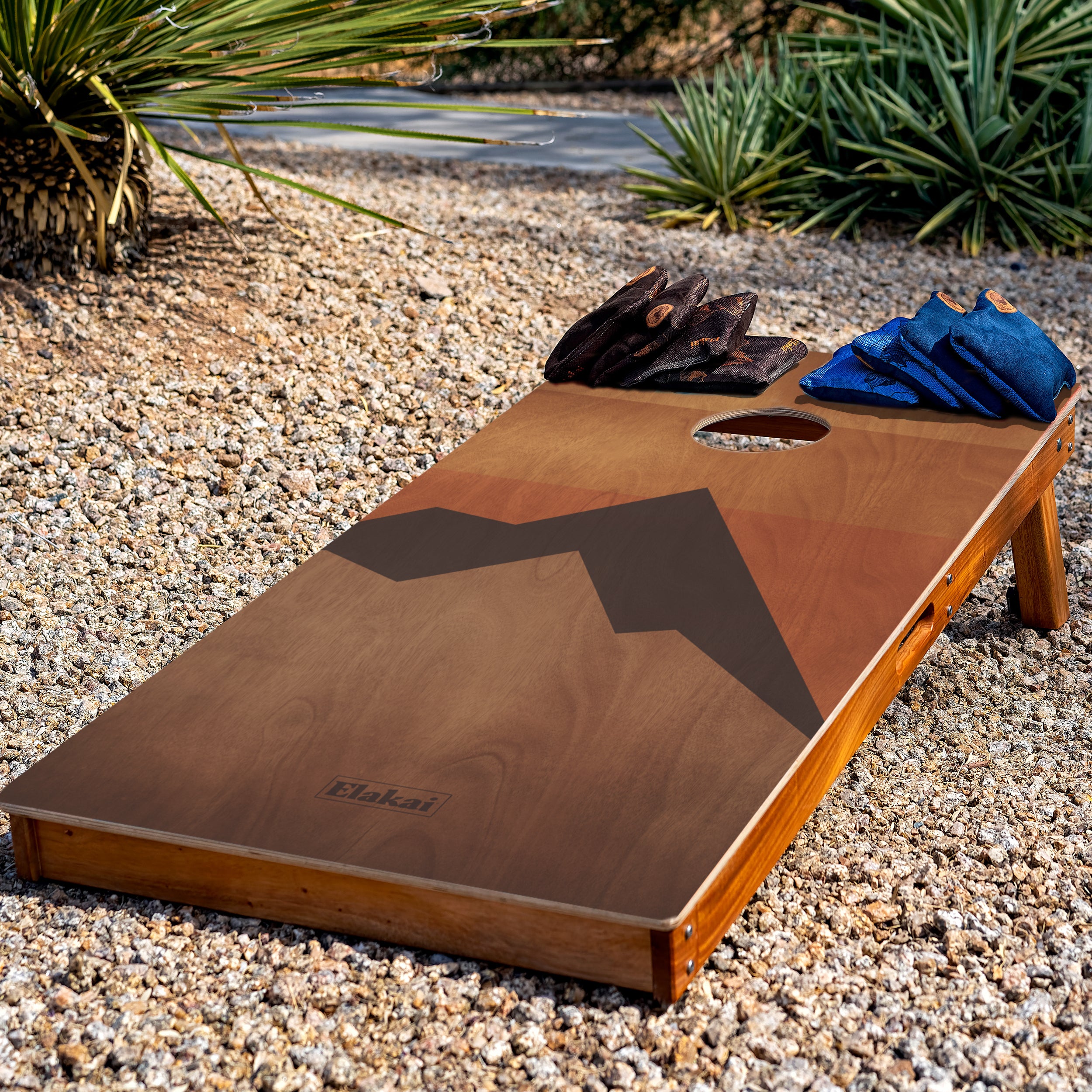 Retro Elakai Cornhole Board Set