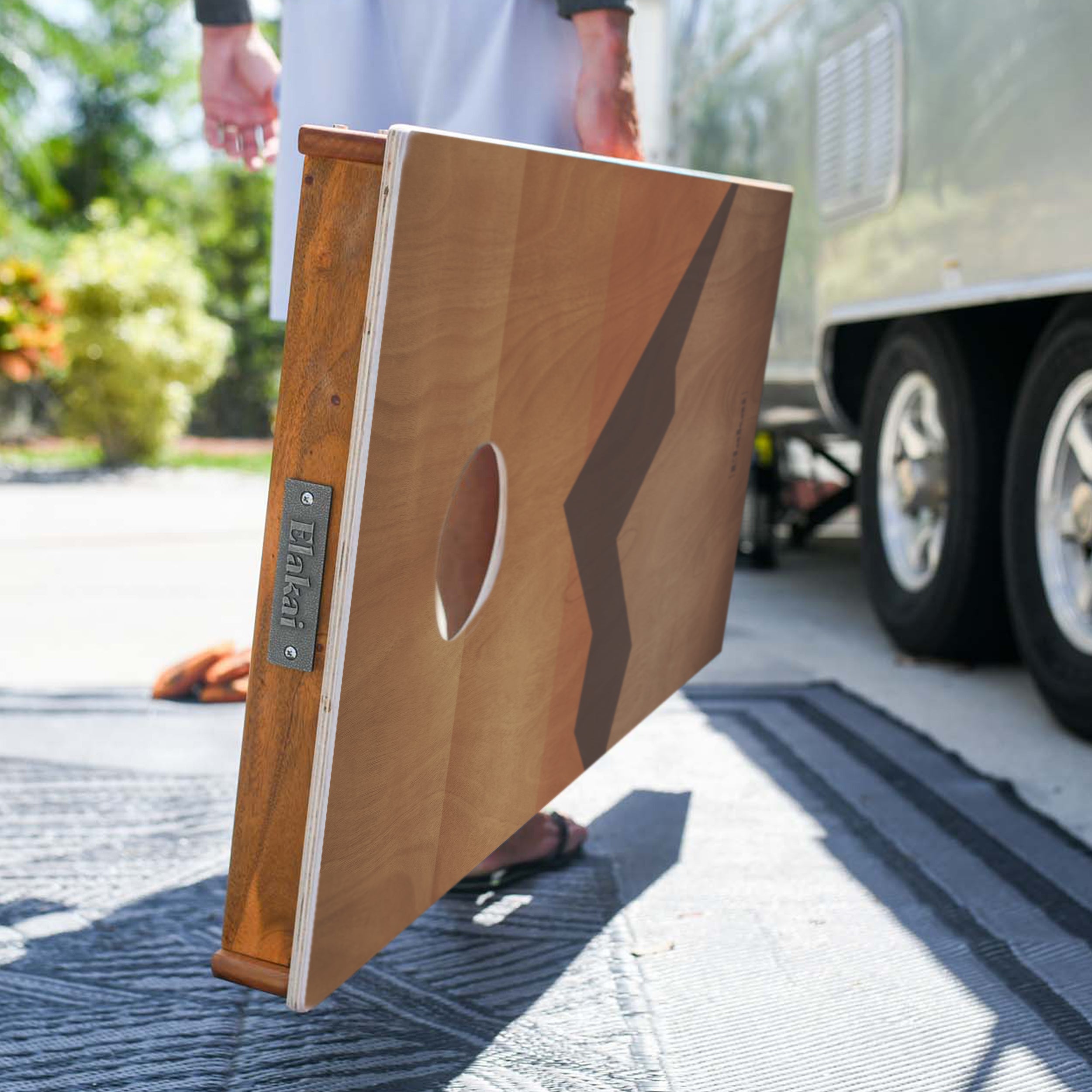 Retro Elakai Cornhole Board Set