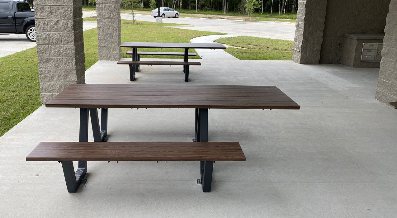 Emu Sid Picnic Table