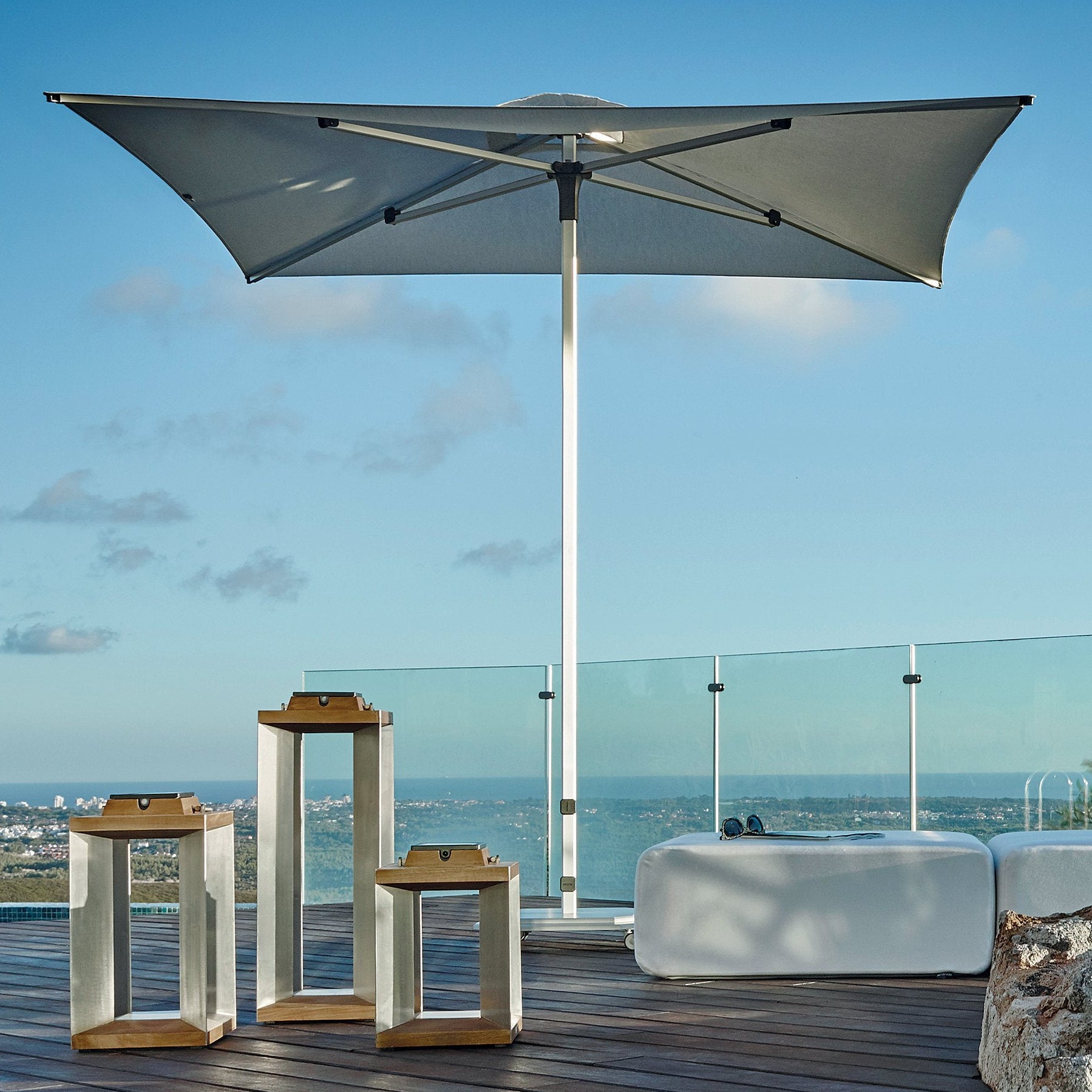 Jardinico JCP.101 Square 7.5' Centerpost Umbrella