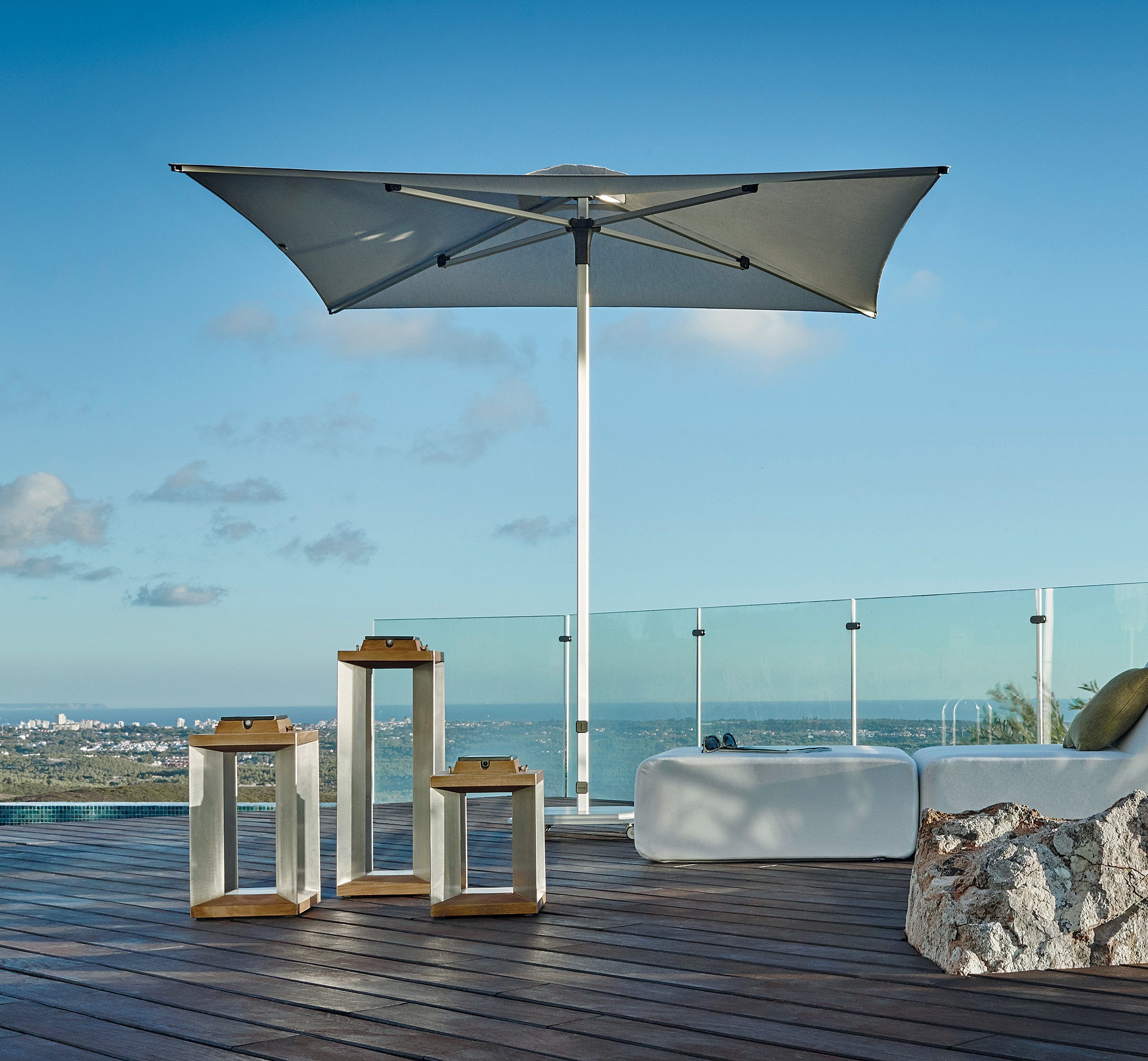 Jardinico JCP.101 Square 7.5' Centerpost Umbrella