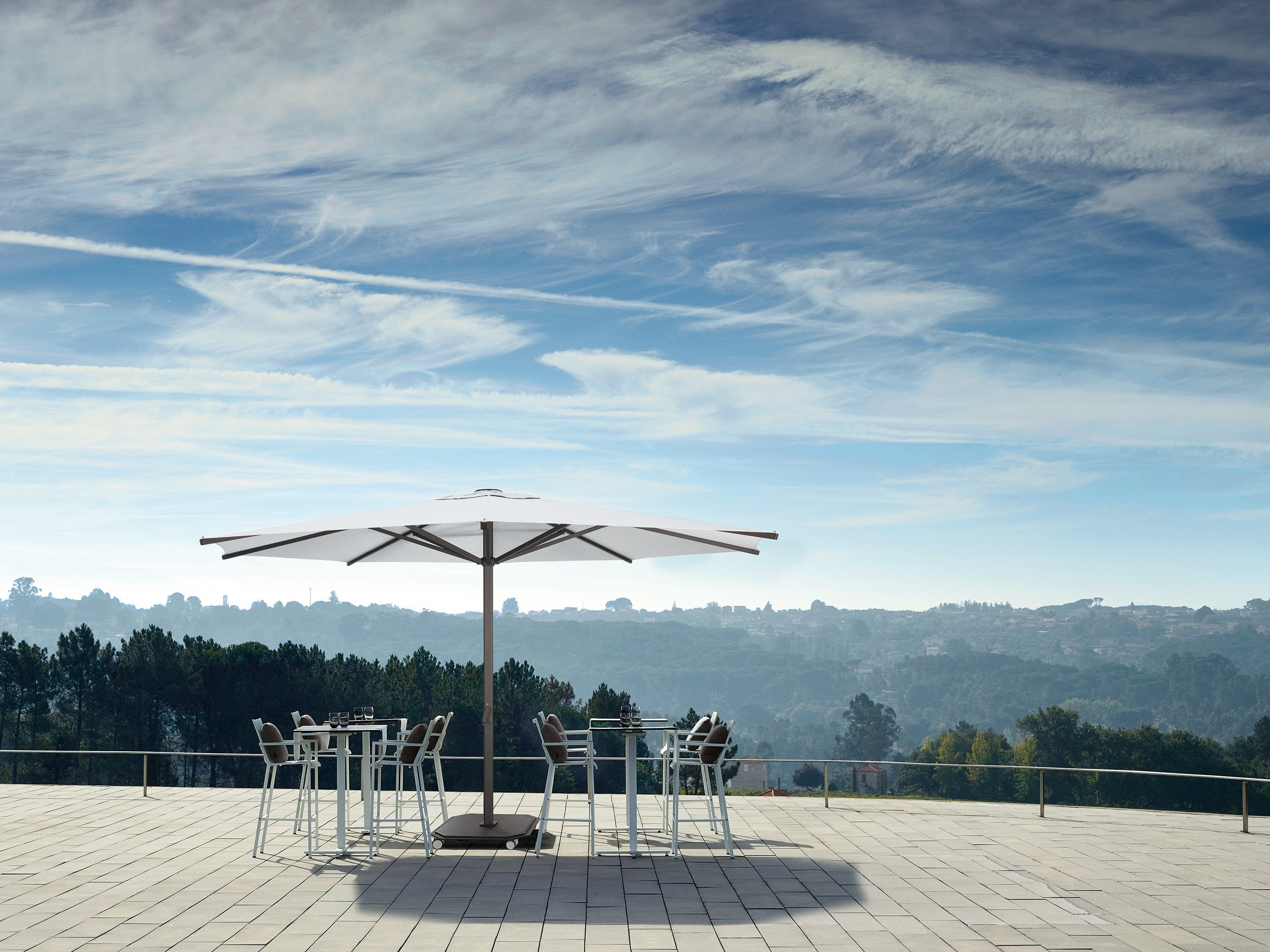 Jardinico JCP.201 Crank Lift 15' Centerpost Umbrella (CC in Natte White)