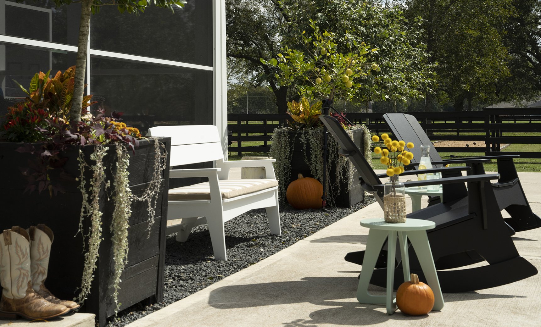 LEDGE Mainstay Stool