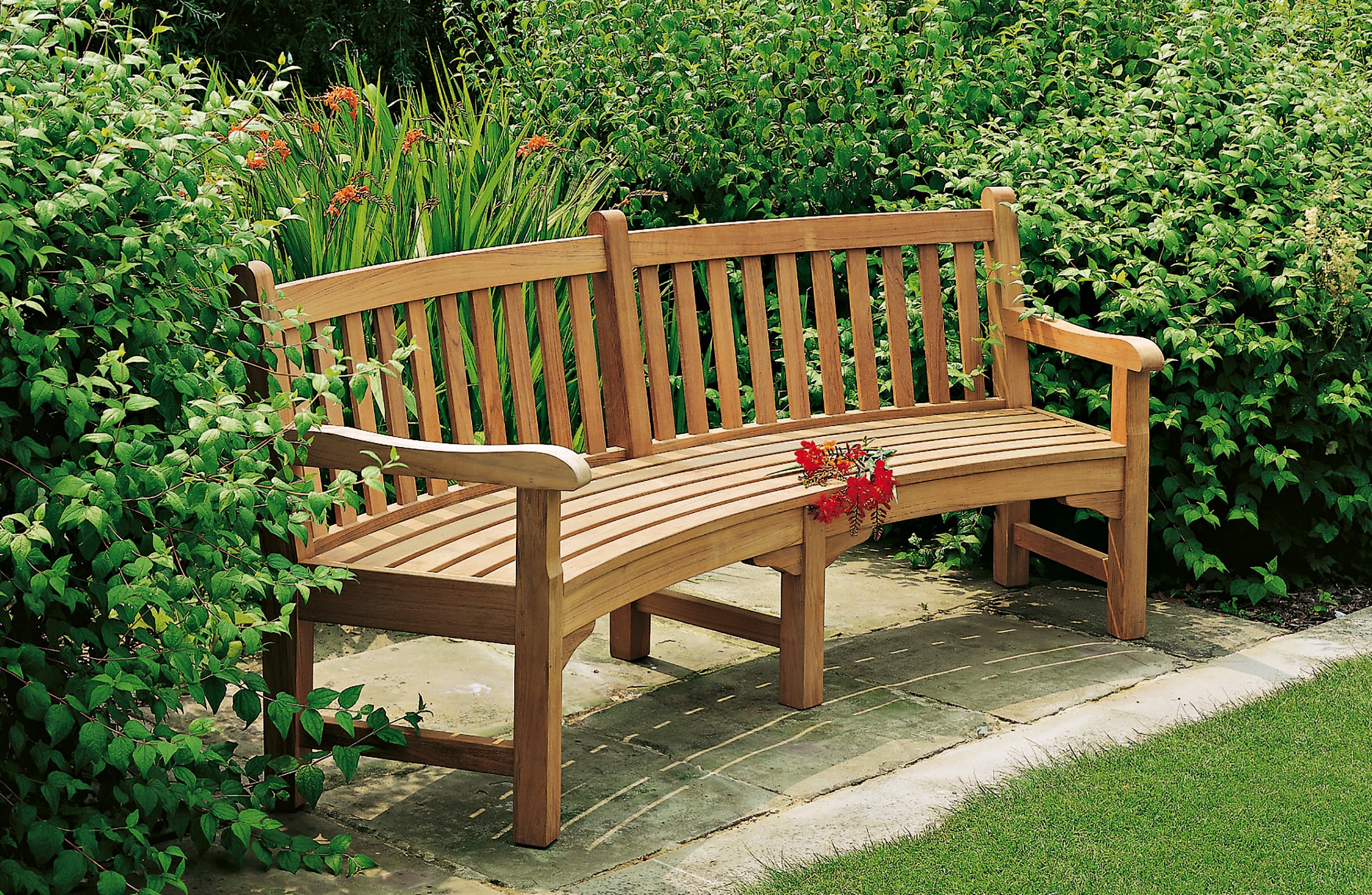 Barlow Tyrie Glenham Teak Curved Seat 9' Radius - Thumbnail 2