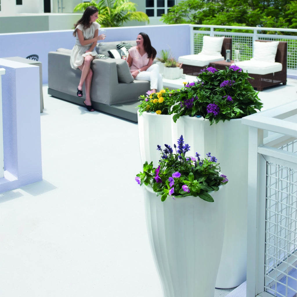 Tall Cup Self-Watering Planter 19 inch Diameter