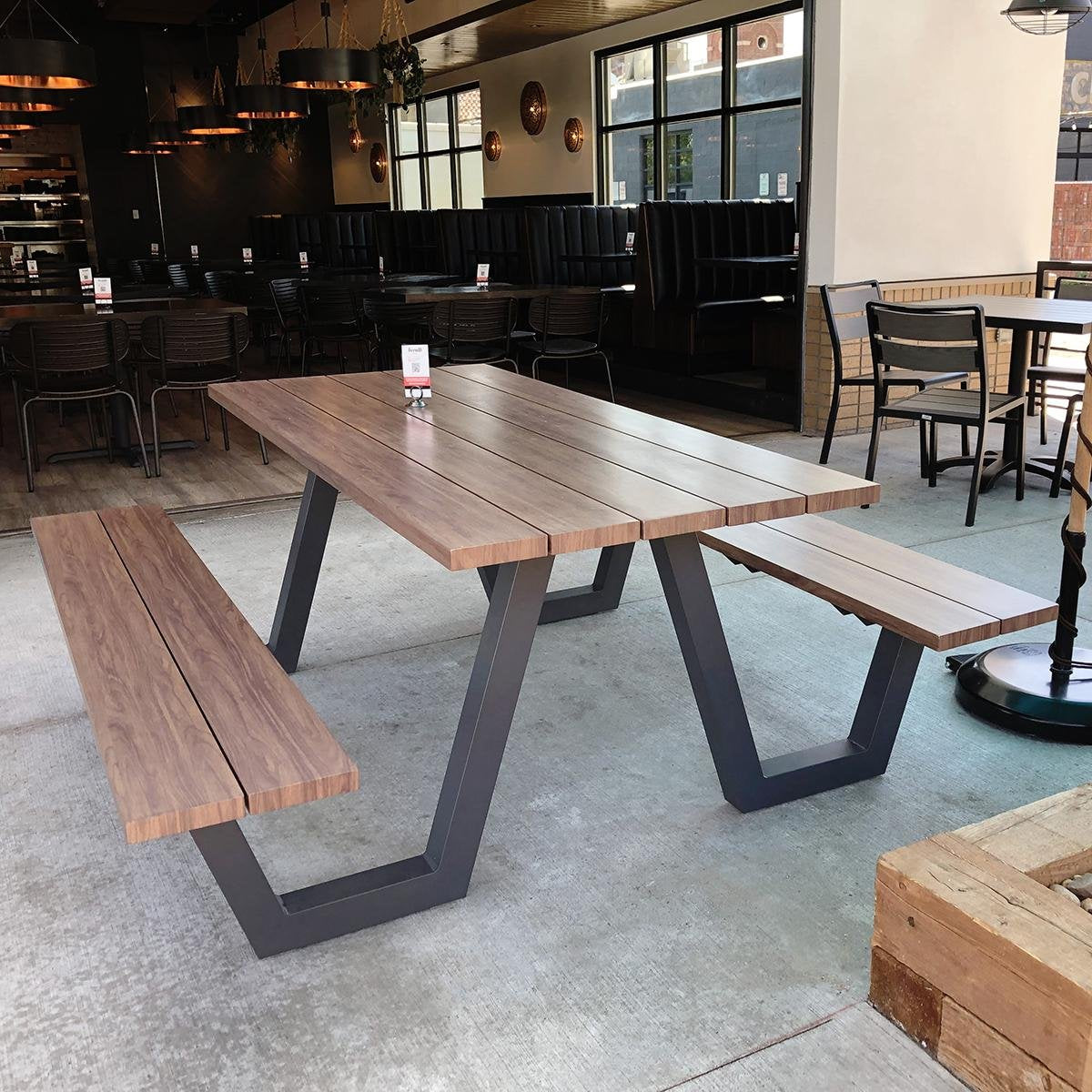 Emu Sid Picnic Table