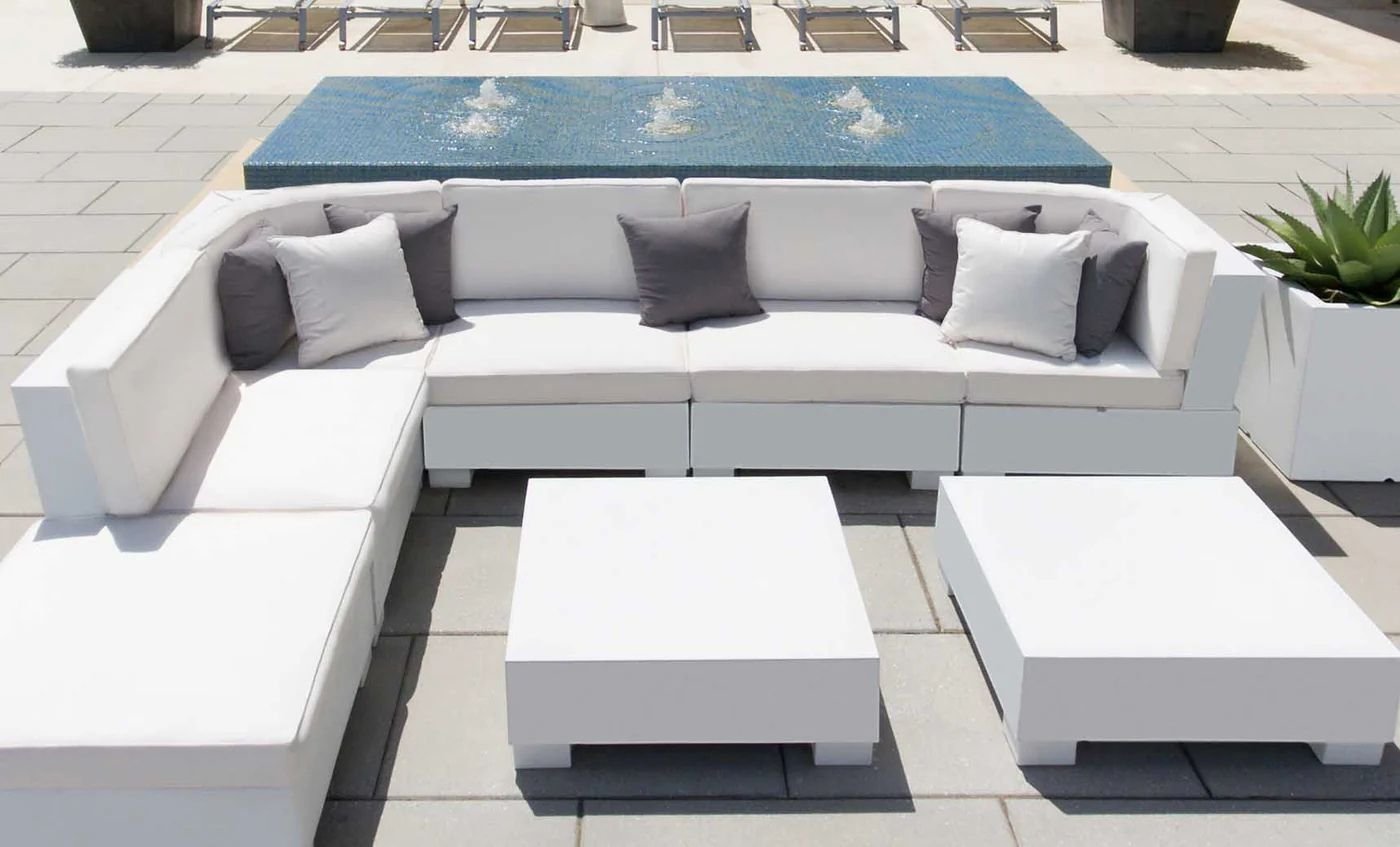LEDGE Signature Corner Sectional